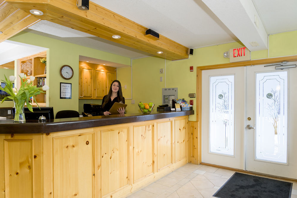 Inn Of The Rockies 坎莫尔 外观 照片